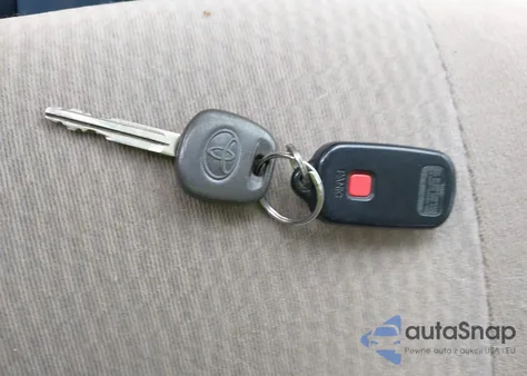 2005 Toyota Corolla Le from USA, damaged, VIN 2T1BR32E45C553689